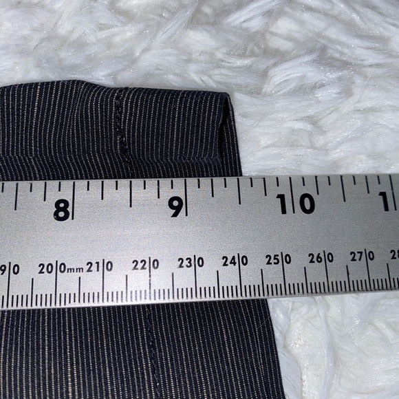 Billabong Gray shorts size 28 - Picture 6 of 6